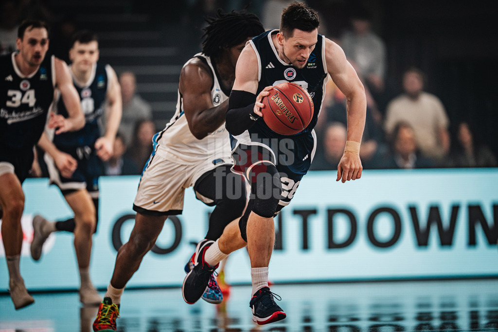 Basketball | Männer | Saison 2025/2026 | BKT EuroCup | Veolia Towers Hamburg vs. Bahcesehir College Istanbul | 14.10.2025 | Mateusz Ponitka (#28, Bahcesehir College Istanbul)