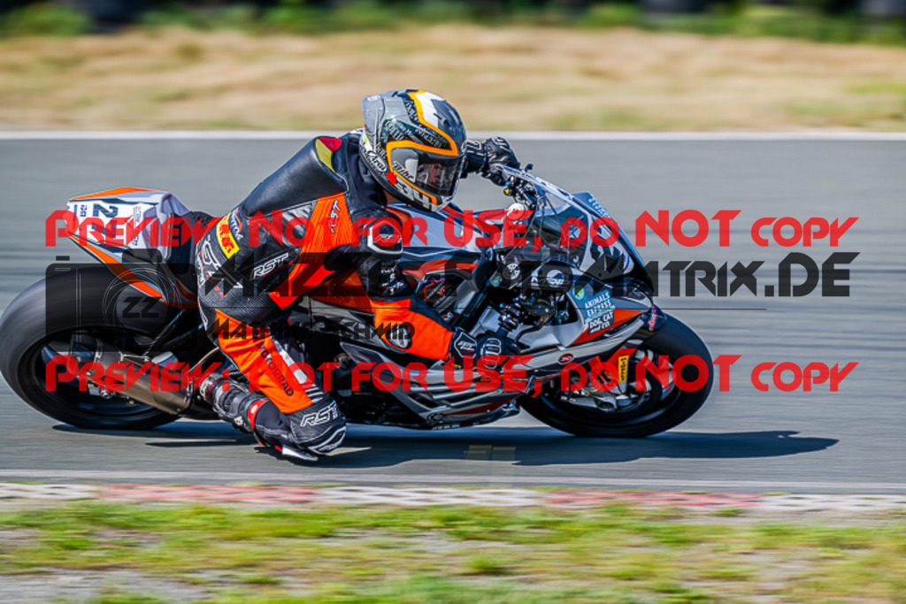 MaZZes_FotoMatrix_220722_7889 | IDM1000