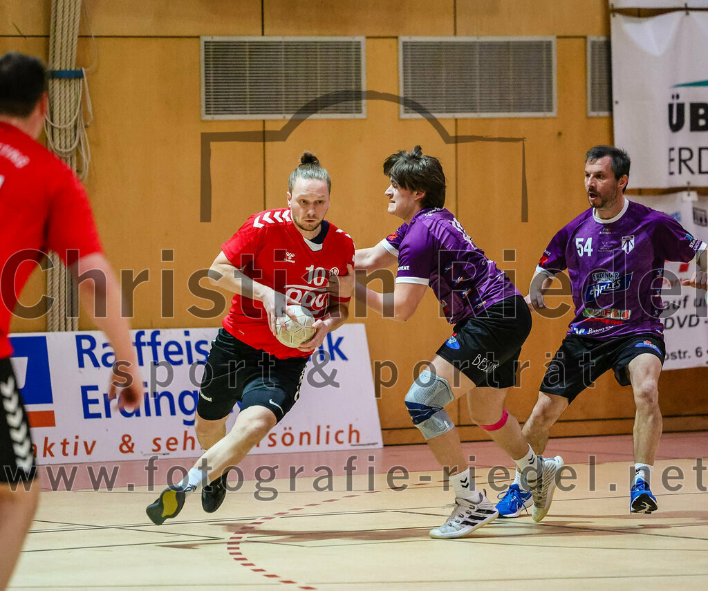 2024-01-27_038_SpVgg_Altenerding_gegen_TV_Altoetting | Erding, Deutschland, 27.01.2024:
Handball, Bezirksoberliga Männer 2023 / 2024, 13. Spieltag, SpVgg Altenerding gegen TV Altötting, Endergebnis: 30:28

+al10+, Kilian Jödecke (SpVgg Altenerding, #41), Nadi Özdemir (SpVgg Altenerding, #54)

Foto: Christian Riedel / fotografie-riedel.net