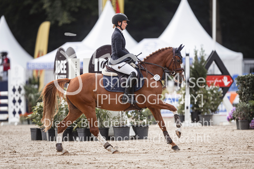 240906_BuCha_PonyA-5j-173 | Deine schönsten Turniermomente als professionelle Fotos! Entdecke hochwertige Pferdesport-Fotografie im Online-Shop. Jetzt Fotos finden & bestellen!
