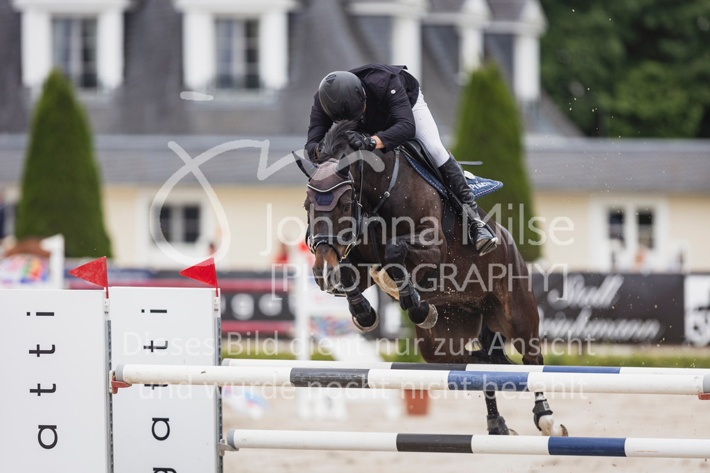 250601_MayDays_GP-517 | Deine schönsten Turniermomente als professionelle Fotos! Entdecke hochwertige Pferdesport-Fotografie im Online-Shop. Jetzt Fotos finden & bestellen!