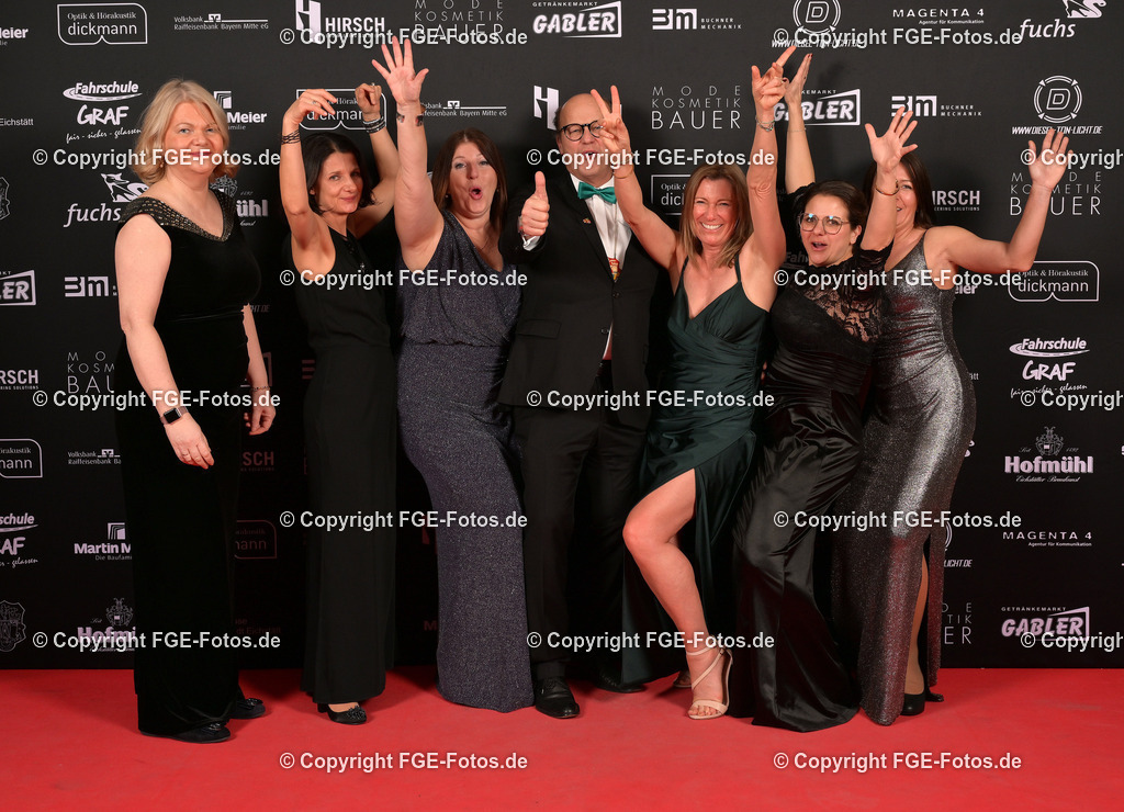 20240128-fge-fotos-0414 | Hofball der FGE am 28.01.2024 im Alten Stadttheater in Eichstätt. - Realisiert mit Pictrs.com