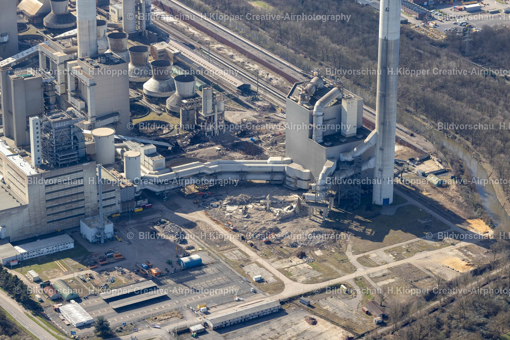 Luftbilder Grevenbroich-0260 | Luftbildfotografie Abrißarbeiten und Revitalisierung auf dem Industriegelände " Kohlekraftwerk Frimmersdorf " in Grevenbroich im Bundesland Nordrhein-Westfalen, Deutschland - Realisiert mit Pictrs.com
