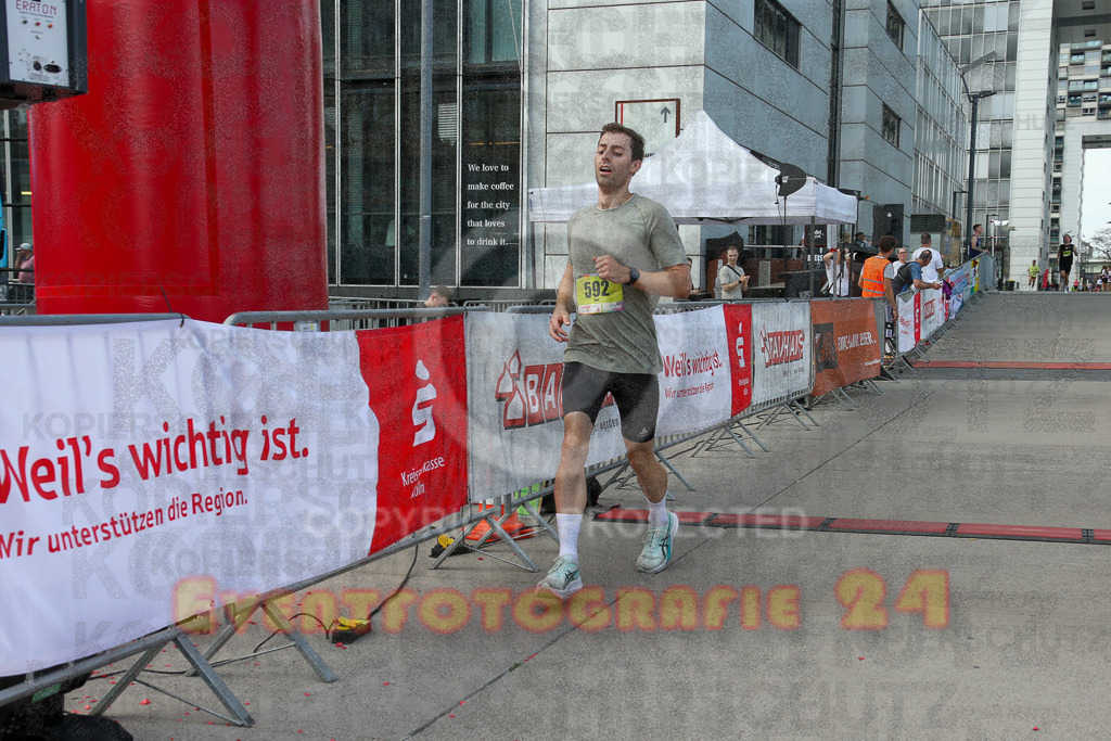 250920_1508_EX1_8397 | Sportfotografie im Rhein-Sieg Kreis, Köln, Bonn, NRW, Rheinland Pfalz, Hessen, etc. Unser Tätigkeitsfeld umfasst den Laufsport vom Volkslauf über den Marathon, Duathlon, Triathon bis zum Ultralauf wie Kölnpfad Ultra oder Schindertrail.