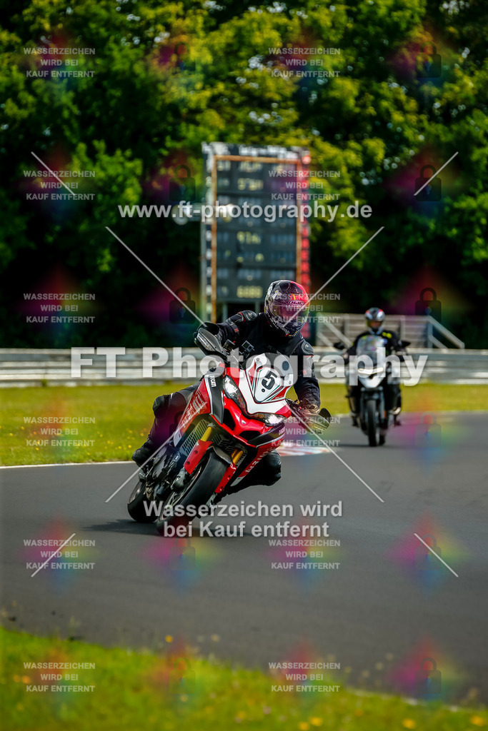VBK-4787 | Hier findet Ihr Bilder von Touristenfahrten auf der Nürburgring Nordschleife oder von anderen Veranstaltungen die ich besucht habe. Viel Spass beim Durch Schauen 