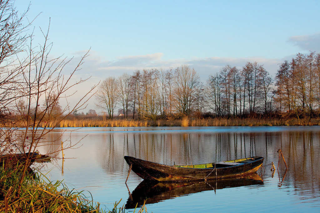 111210-091 | Europa, DEU, Deutschland, Nordrhein Westfalen, NRW, Rheinland, Niederrhein, Kranenburg-Wyler, Alt-Rheinarm, Naturschutzgebiet Wyler Meer, Alter Kahn, Boot, , Kategorien und Themen, Natur, Umwelt, Landschaft, Landschaftsfotos, Landschaftsfotografie, Landschaftsfoto, Tourismus, Touristik, Touristisch, Touristisches, Urlaub, Reisen, Reisen, Ferien, Urlaubsreise, Freizeit, Reise, Reiseziele, Ferienziele......[Fuer die Nutzung gelten die jeweils gueltigen Allgemeinen Liefer-und Geschaeftsbedingungen. Nutzung nur gegen Verwendungsmeldung und Nachweis. Download der AGB unter http://www.image-box.com oder werden auf Anfrage zugesendet. Freigabe ist vorher erforderlich. Jede Nutzung des Fotos ist honorarpflichtig gemaess derzeit gueltiger MFM Liste - Kontakt, Uwe Schmid-Fotografie, Duisburg, Tel. (+49).2065.677997, archiv@image-box.com, www.image-box.com] - Realisiert mit Pictrs.com