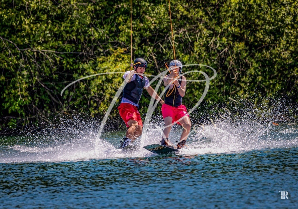 e25b8c9baf434620ac0bb035e6e1b90d | traudl_s_fotos