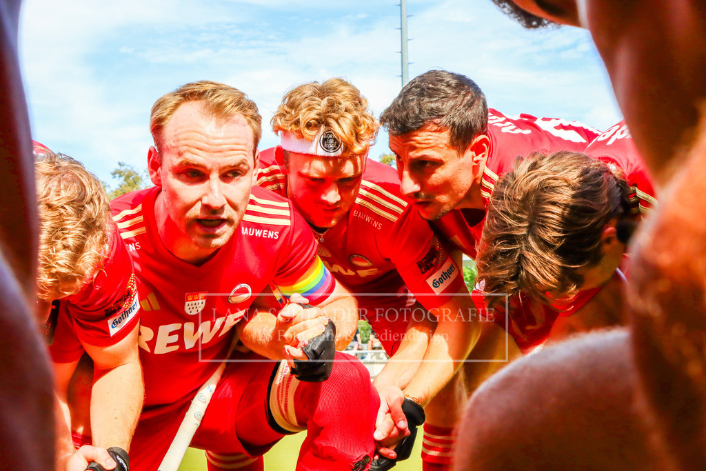 HERREN BUNDESLIGA Rot-Wei_ K_ln - Crefelder HTC 07.09.24 K_ln-213 | lanaschraderfotografie - Realisiert mit Pictrs.com