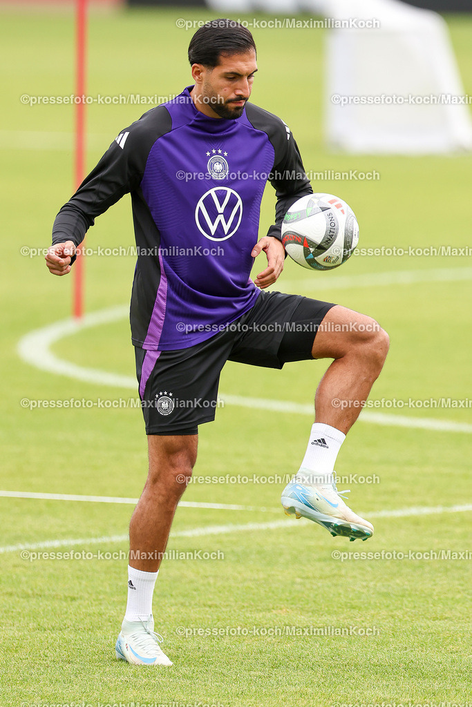 DFB08092401005 | 08.09.2024, Düsseldorf, Fußball, öffentliches Training Nationalmannschaft Deutschland,  Paul-Janes-Stadion: Emre Can (GER #23)DFB regulations prohibit any use of photographs as image sequences and or quasi-video.