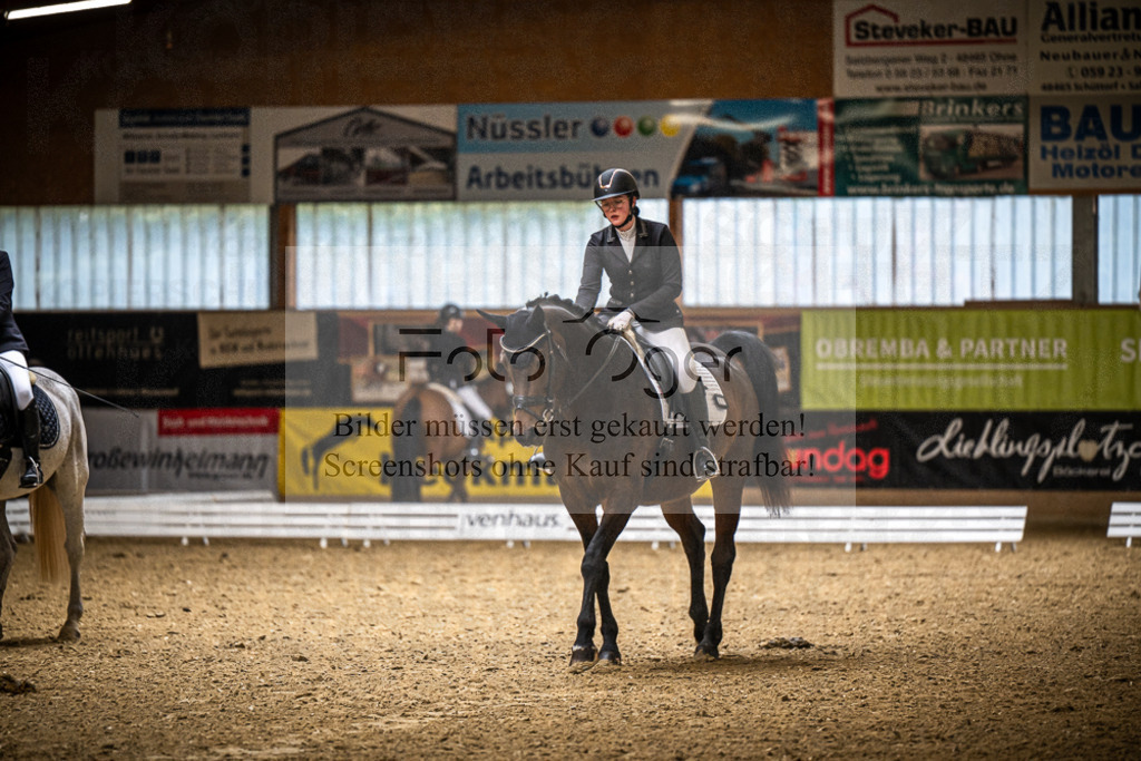 DOS_0792 | Entdecke hochwertige Reitturnierfotos von Foto Oger. Professionell, emotional und authentisch – jetzt Lieblingsmomente im Shop bestellen.Deutschlandweite Turnierfotografie. - Realisiert mit Pictrs.com