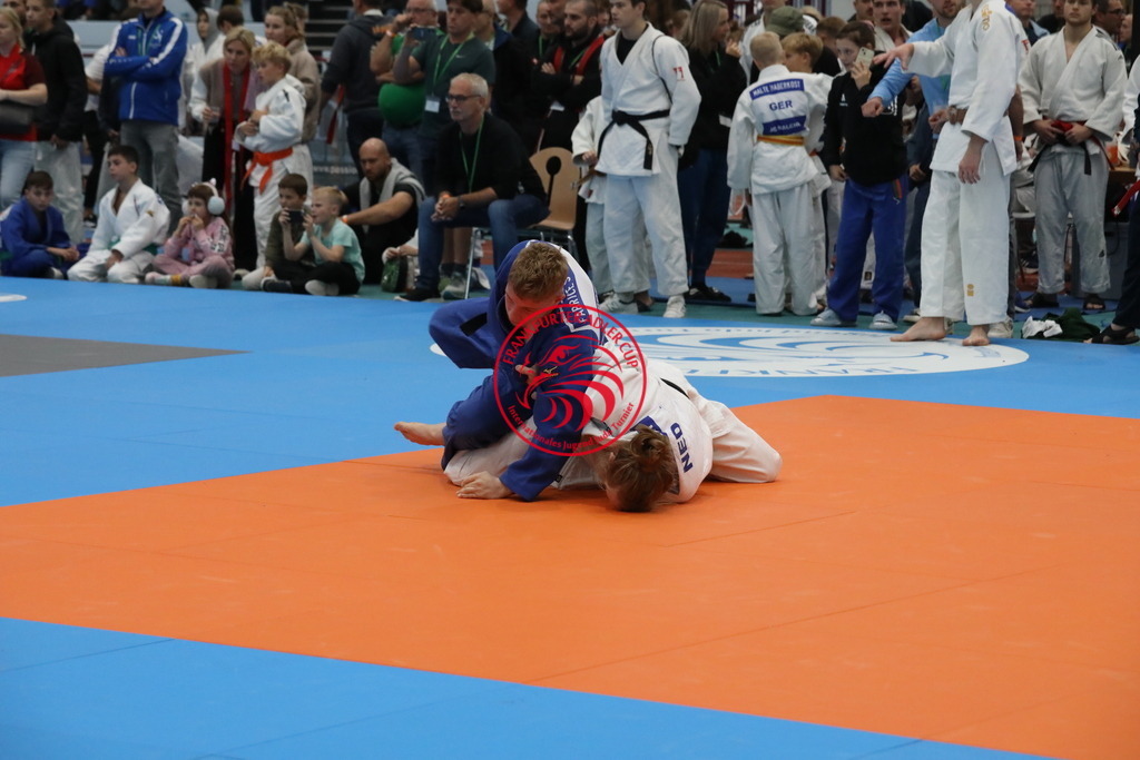 1J7A3110 | Fotos vom Adler Cup - Pictures from Adler Cup

Hier findet Ihr alle Eindrücke und großen Momente der Adler Cup Wochenenden. Here you will find all impressions and great moments of the Adler Cup weekends. - Realisiert mit Pictrs.com