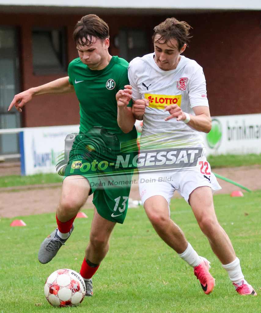 TuS Bersenbrück - HSC Hannover | Auf dem Bild zu sehen: weiß TuS Bersenbrück: ; grün HSC Hannover: TuS Bersenbrück, HSC Hannover, Saison 25/26, Testspiel, Bünde, Deutschland - Realisiert mit Pictrs.com