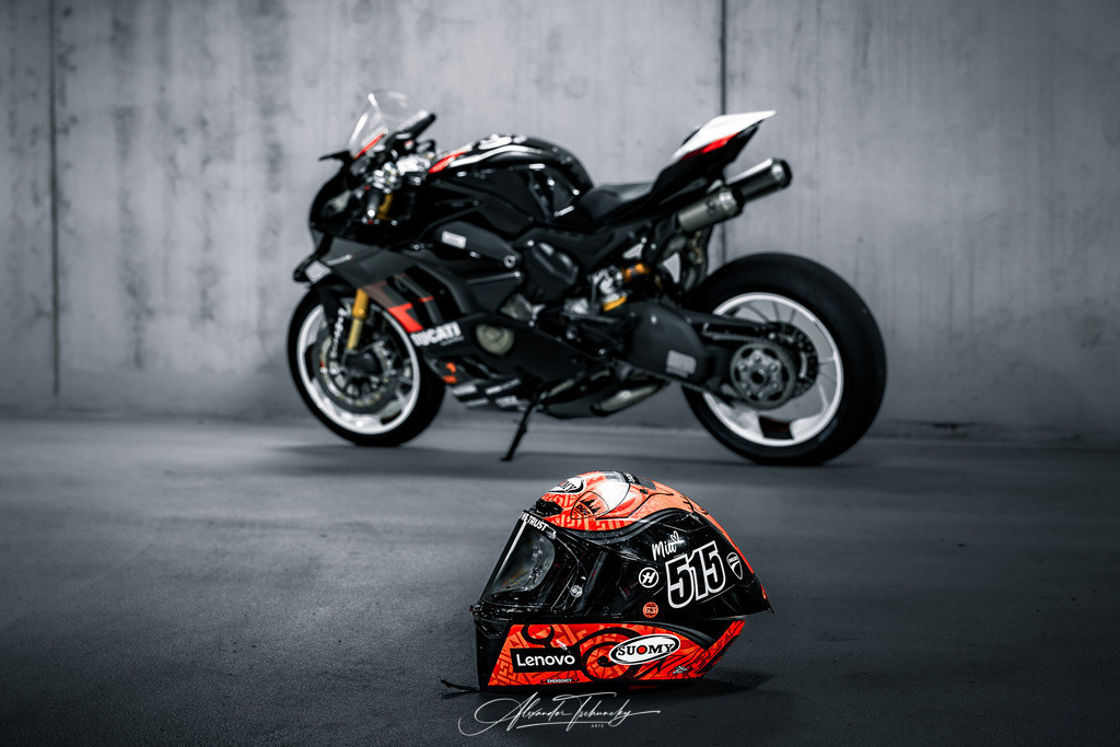 Ducati Panigale V4S | Entdecken Sie die faszinierende Welt von Alexander Tschuncky Arts: Kreative Fotografie, atemberaubende Automobilkunst und hochwertiger Bilderdruck. Lassen Sie sich inspirieren! - Realisiert mit Pictrs.com