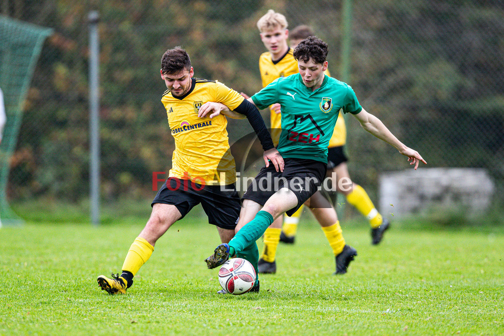 SV Wessobrunn-Haid vs TSV Schongau | Fußball A-Klasse Herren Oberbayern Zugspitze Gruppe 8, SV Wessobrunn-Haid vs TSV Schongau, 20241020,Zweikampf zwischen Clemens RIEDL (TSV Schongau 8) und Sebastian HABERSETZER (Wessobrunn-Haid 10),2024-10-20 in Wessobrunn (Sportplatz Wessobrunn), Clemens RIEDL (TSV Schongau 8), Sebastian HABERSETZER (Wessobrunn-Haid 10)Copyright: WolfgangxLindner www.foto-lindner.de