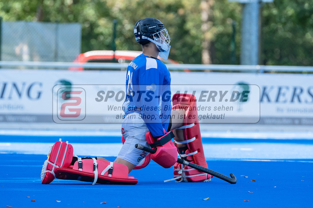 HK_20231001_104990 | 1.Bundesliga Herren Crefelder HTC - Harvestehuder THC am 1.10.2023 CHTC, Krefeld , Joshua Onyekwue Nnaji Torwart ( Crefelder HTC #29 )