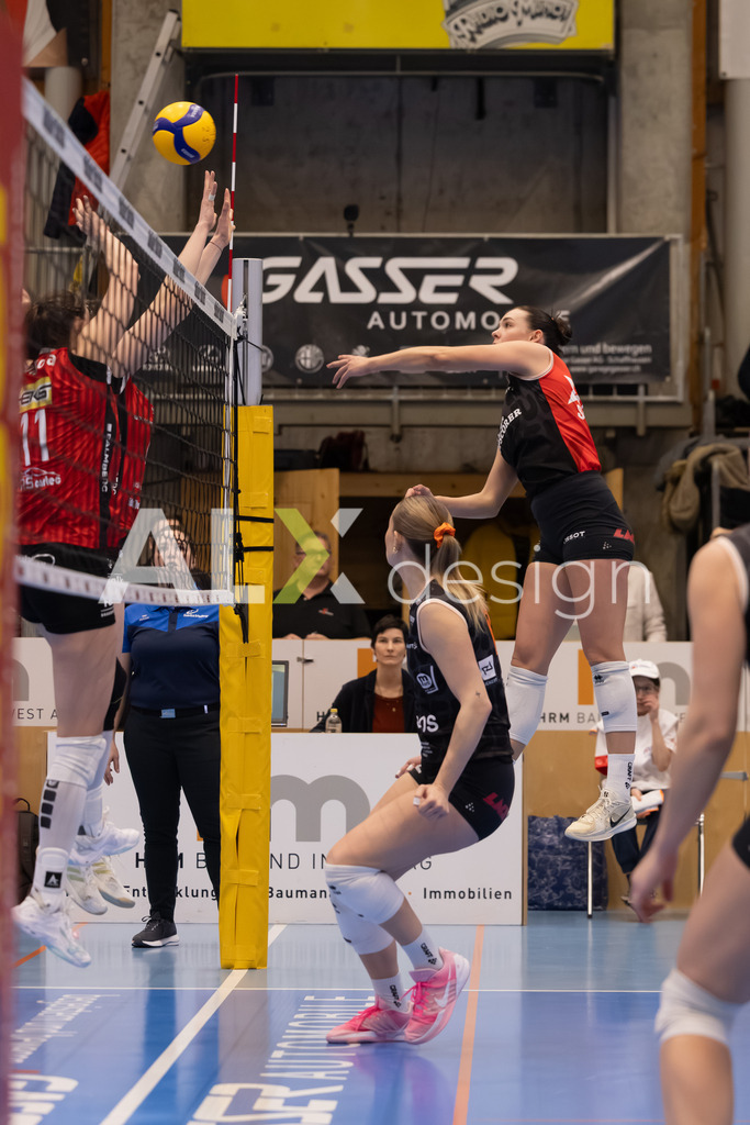 Volleyball I Frauen I Saison 2025-2026 I Volleyball NLA | Women I Round 16 I VC Kanti Schaffhausen - Viteos NUC I 31.01.2026 | 9 Dvoracek Maia (US) (Viteos NUC) – Diagonalangriff - Realisiert mit Pictrs.com