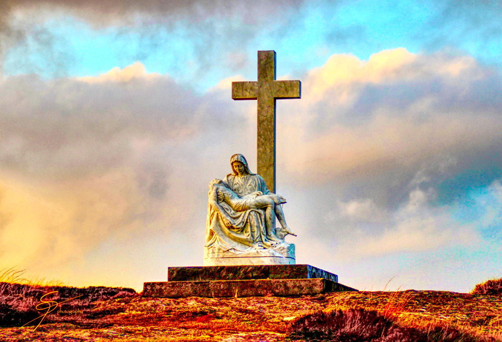 Maria Magdalena in Ireland | www-pimpup-me - Realisiert mit Pictrs.com