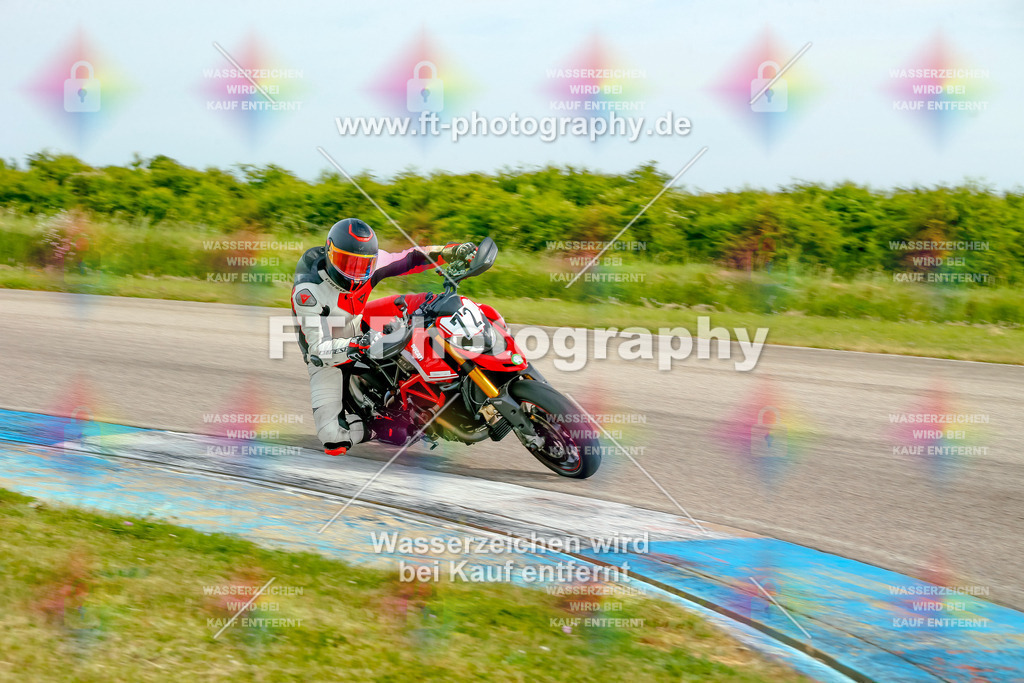 _MOT0916 | Hier findet Ihr Bilder von Touristenfahrten auf der Nürburgring Nordschleife oder von anderen Veranstaltungen die ich besucht habe. Viel Spass beim Durch Schauen 