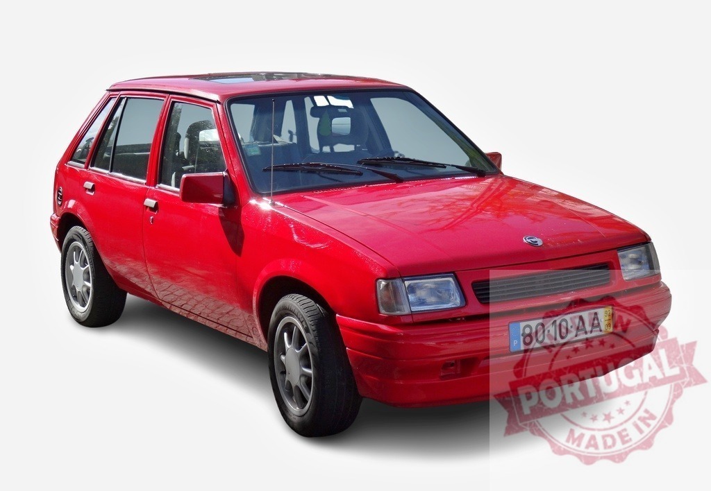 Red Opel Corsa Swing Hatchback Parked on White Background | Shiny red Opel Corsa Swing hatchback parked, showcasing its classic 90s design - Realisiert mit Pictrs.com