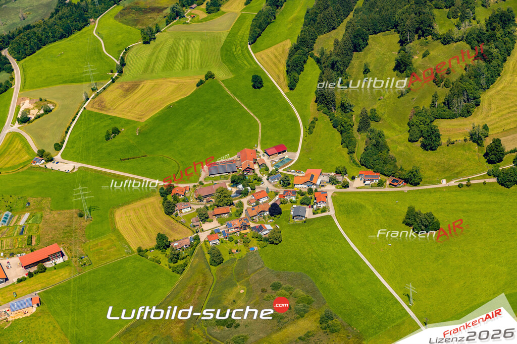 Luftbild Vs Google Maps  Weiher  Rettenberg -Das Luftbild wurde 2025 vom UL-Flugzeug heraus erstellt ( keine Drohne ) - Hochauflösende Luftaufnahme -Nicht vergleichbar mit Google Maps oder Satelittenbilder- Die Geschenkidee !Mit Lizenz und Bildrechte bestellbar