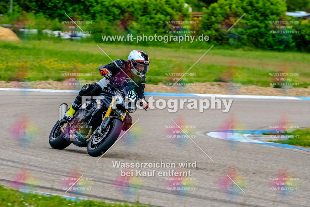 MotoTeam-8796 | Hier findet Ihr Bilder von Touristenfahrten auf der Nürburgring Nordschleife oder von anderen Veranstaltungen die ich besucht habe. Viel Spass beim Durch Schauen 