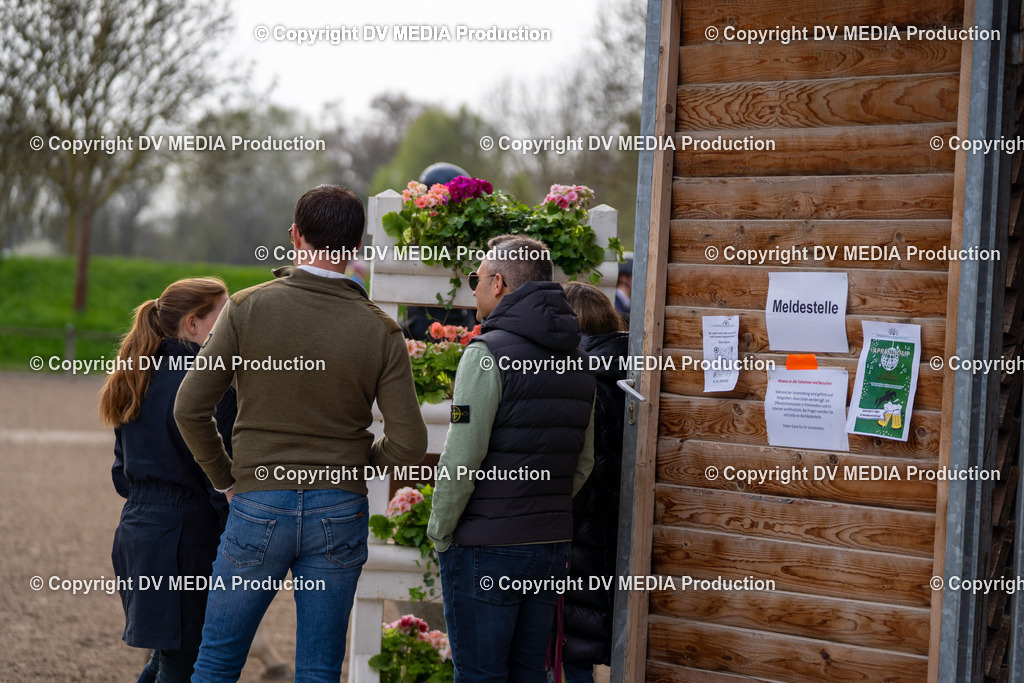 Springen Tag 3-449 | dv-media-shop - Realisiert mit Pictrs.com