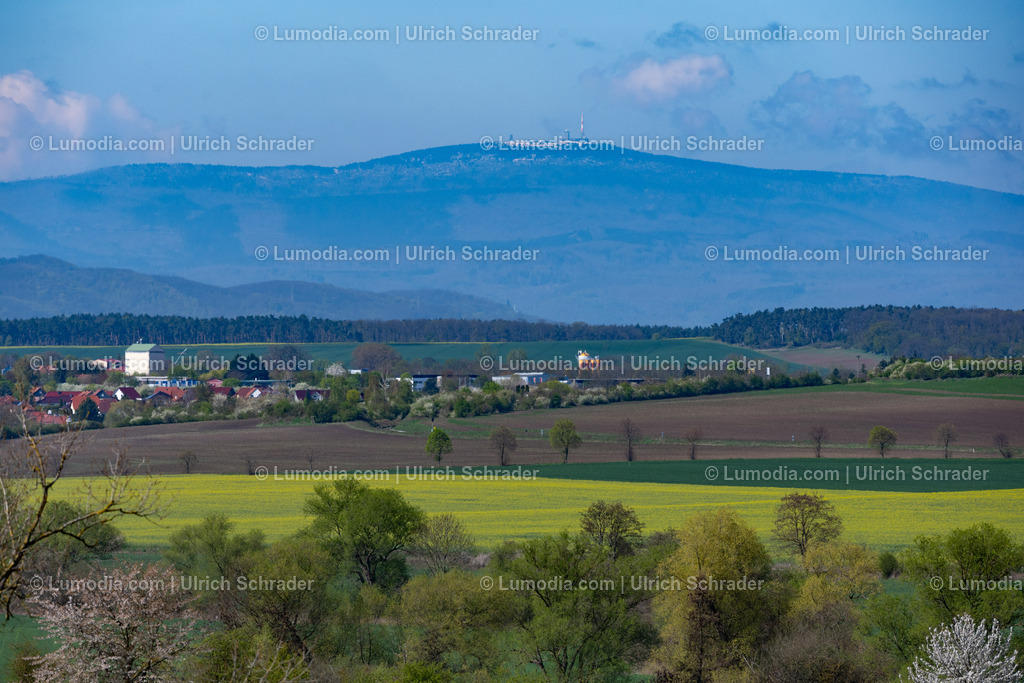 10049-13995 - Brockenblick von Halberstadt | Stockfoto und Bilderpool mit Bildmaterial aus Deutschland, dem Harz, Halberstadt, Quedlinburg, Wernigerode und weltweit. Qualitativ hochwertige und professionelle Fotos anschauen und kaufen. - Realized with Pictrs.com