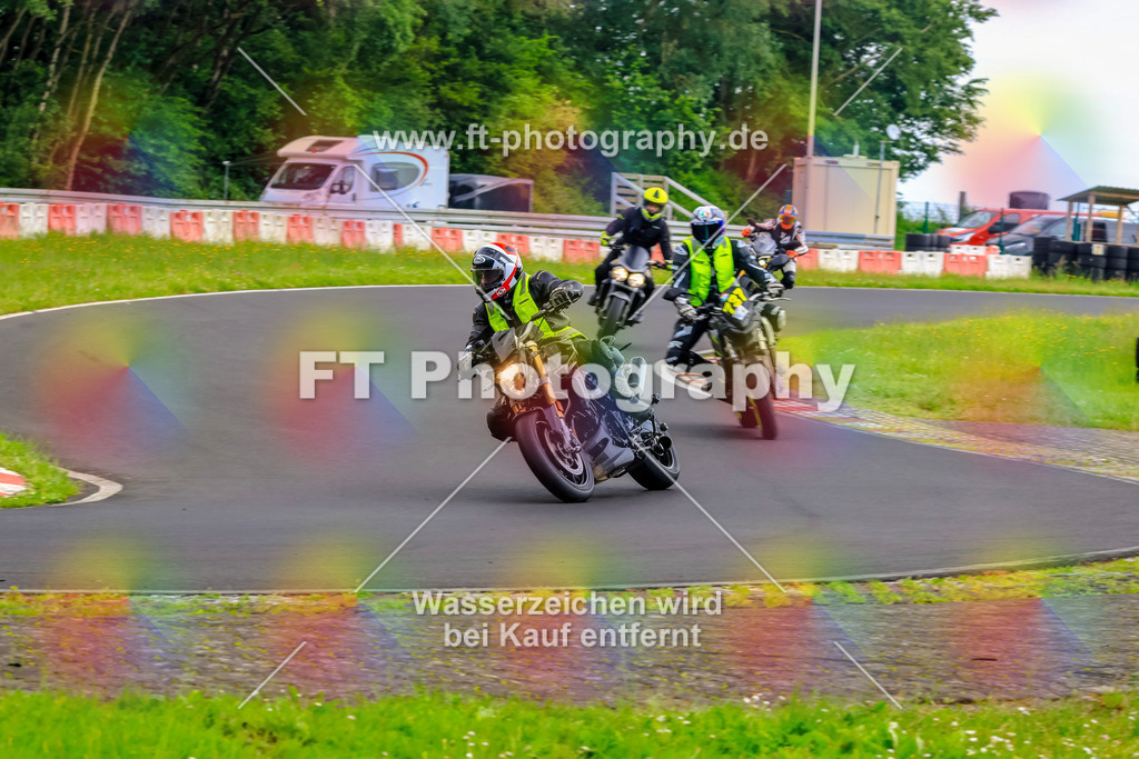VBK-7689 | Hier findet Ihr Bilder von Touristenfahrten auf der Nürburgring Nordschleife oder von anderen Veranstaltungen die ich besucht habe. Viel Spass beim Durch Schauen 