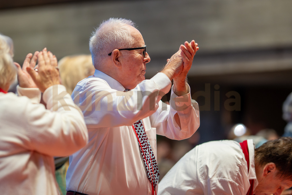 092_Weihnachts-Singen mit Bo Katzman und dem Feelgood-Chor_kunzmedia.ch | OnlineShop für Bilder kunzmedia.ch