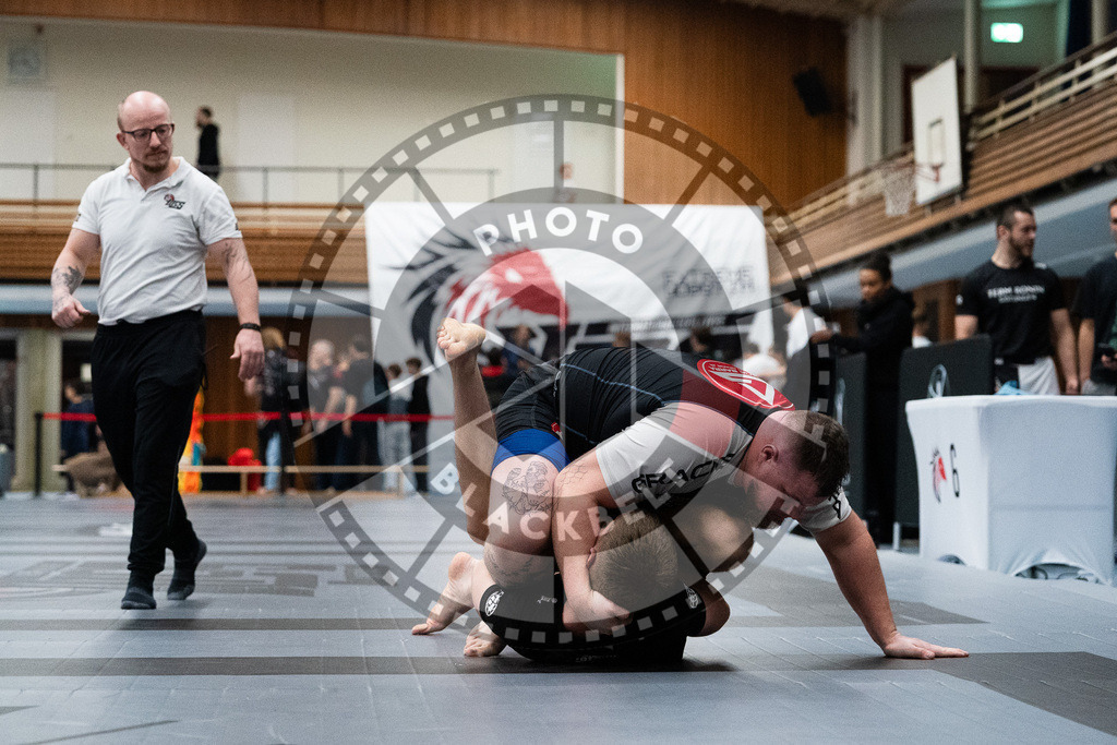 20251129PBB8979 | Fighters compete during the luta livre competition ILLCS XI winter edition on November 29, 2025 in Hannover, Germany.