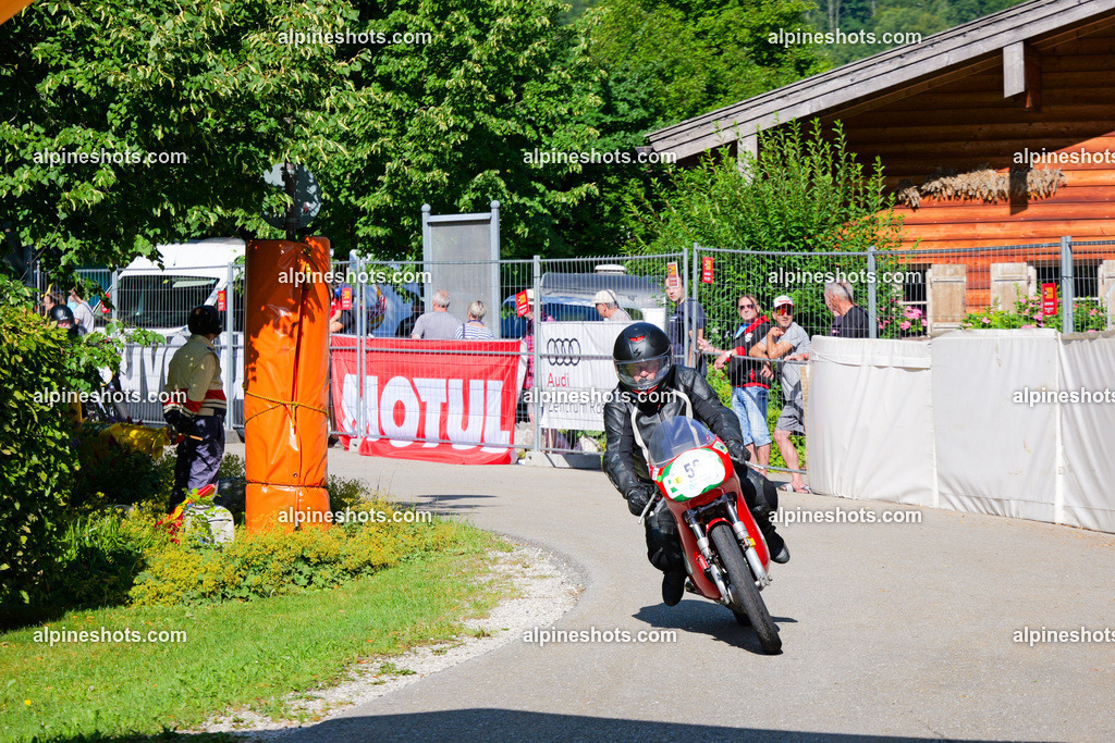 P1025737 | Erleben Sie atemberaubende, hochqualitative Fotos Ihrer Fahrt entlang der malerischen Alpenstraßen. Besuchen Sie alpineshots.com, um professionelle Aufnahmen Ihrer unvergesslichen Reise zu finden und zu kaufen - Realisiert mit Pictrs.com
