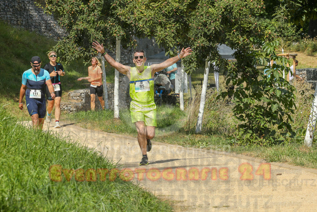 250824_1239_EX1_0054 | Sportfotografie im Rhein-Sieg Kreis, Köln, Bonn, NRW, Rheinland Pfalz, Hessen, etc. Unser Tätigkeitsfeld umfasst den Laufsport vom Volkslauf über den Marathon, Duathlon, Triathon bis zum Ultralauf wie Kölnpfad Ultra oder Schindertrail.