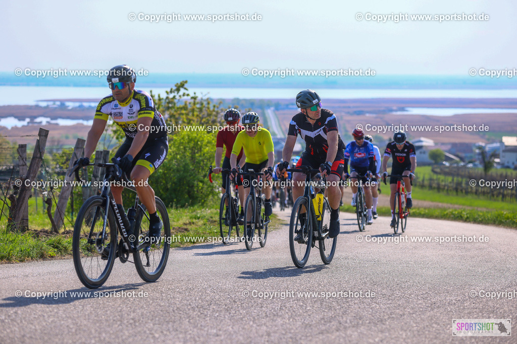 TRA_0830 | Neusiedlersee Radmarathon 2026@sportshot_your_pictrs #yourpictures#roadtowm2029 #nrm #neusiedlerseeradmarathon #neusiedlersee #neusiedlerseetourismus #burgenland #mörbisch #nrm26 #burgenlandtourismus #voglundco #poweredbyburgenlandtourismus #radsport #rad #marathon #ucigranfondo #visitburgenland #ucigranfondoworldseries