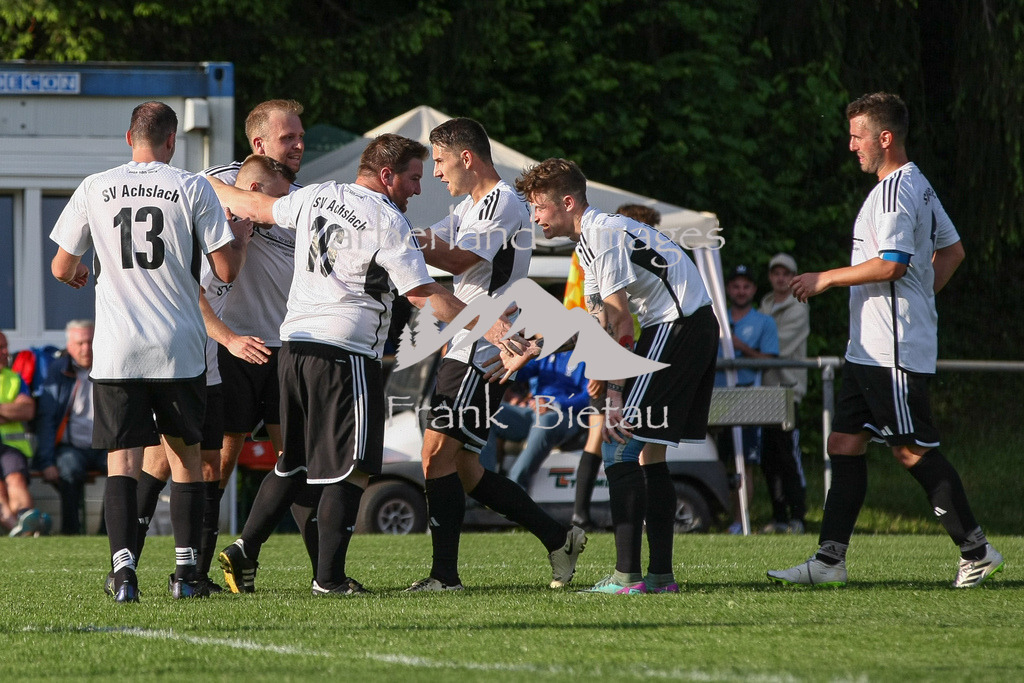 993T9441 | Medien- Sport- Entertainmentfotos