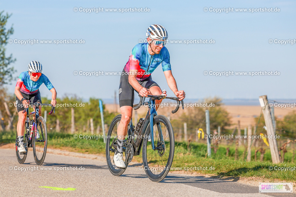 866_AR6_8467 | Neusiedlersee Radmarathon 2026@sportshot_your_pictrs #yourpictures#roadtowm2029 #nrm #neusiedlerseeradmarathon #neusiedlersee #neusiedlerseetourismus #burgenland #mörbisch #nrm26 #burgenlandtourismus #voglundco #poweredbyburgenlandtourismus #radsport #rad #marathon #ucigranfondo #visitburgenland #ucigranfondoworldseries