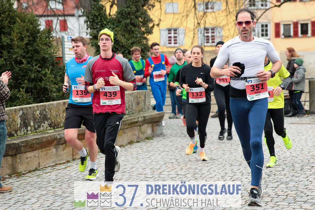 VR Bank Hauptlauf 10000m | 3 Koenigslauf 2023 - Realisiert mit Pictrs.com