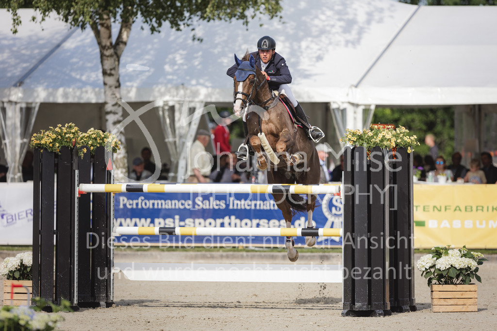 CSI2* - Internationale Springprüfung mit Siegerrunde (1,45 m)  Große / Big Tour | CSI2* - Internationale Springprüfung mit Siegerrunde (1,45 m) 
Große / Big Tour
