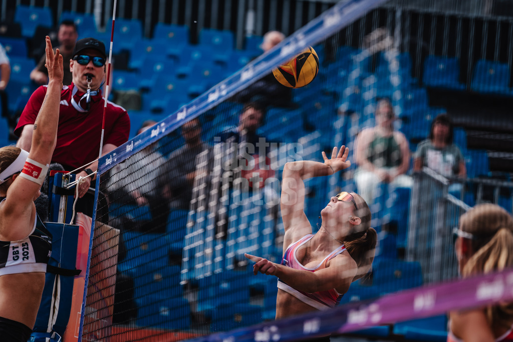 Beachvolleyball | Frauen | Allianz German Beach Tour 2025 | Tourstop Hamburg | 30.05.2025 | Mila Jancar beim Angriff