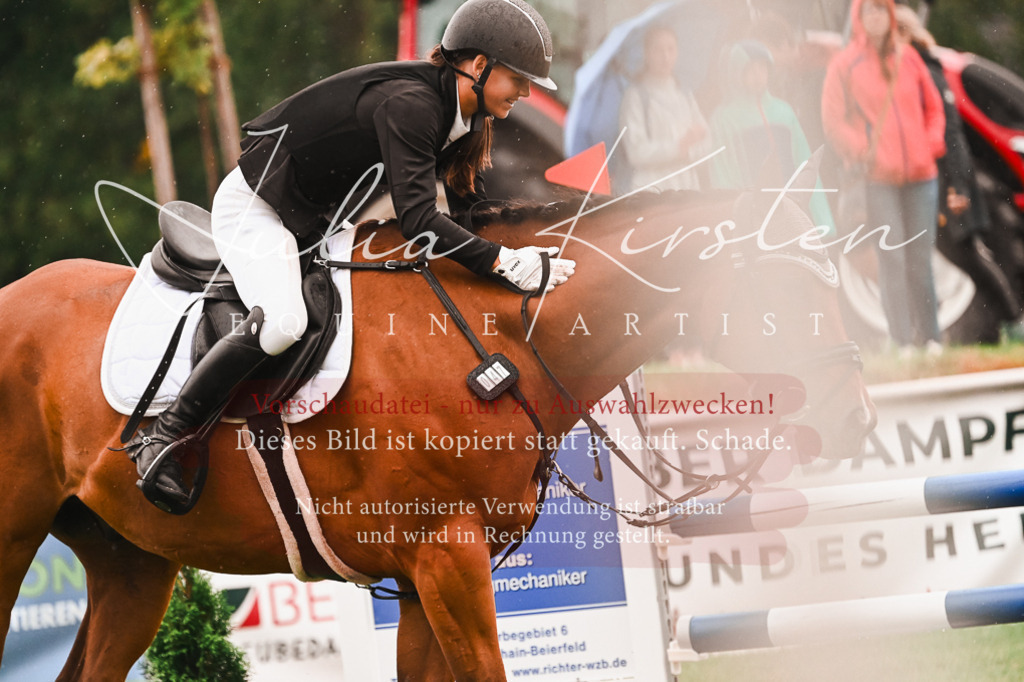 DSC_6655 | Pferde- und Turnierfotografie in Westsachsen. Pferdeportraits, Auftragszeichnungen und intuitive Kunst.