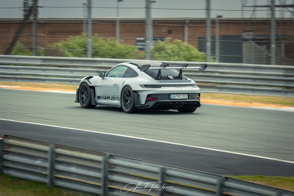 R6AT1345 _Alexander Tschuncky | Entdecken Sie die faszinierende Welt von Alexander Tschuncky Arts: Kreative Fotografie, atemberaubende Automobilkunst und hochwertiger Bilderdruck. Lassen Sie sich inspirieren! - Realisiert mit Pictrs.com