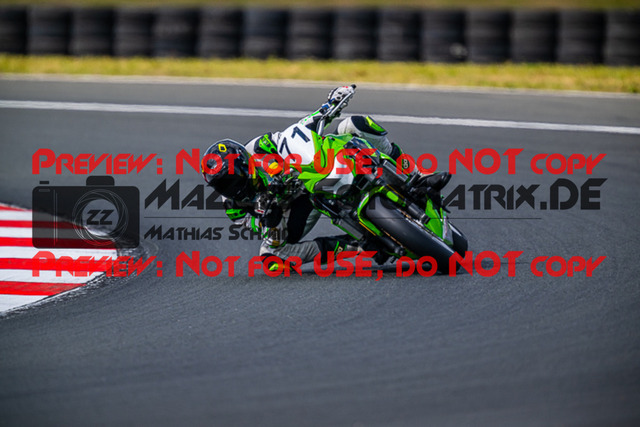 MaZZes_FotoMatrix_220522_4924 | Fotograf Mathias Schmid
Sportfotograf,
Eventfotograf,
Hochzeitsfotograf,
Portraitfotograf