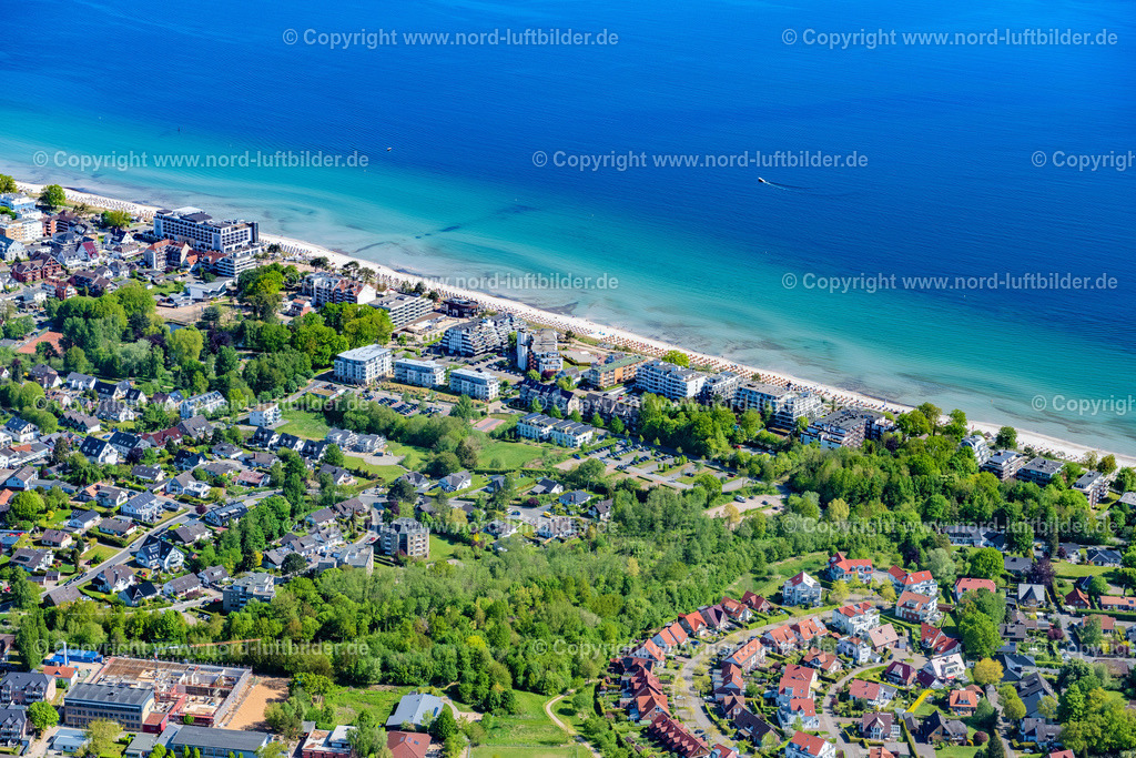 Scharbeutz_ELS_4108150522 | SCHARBEUTZ 15.05.2022 Ortsansicht an der Meeres-Küste der Ostsee in Scharbeutz im Bundesland Schleswig-Holstein. // Townscape on the seacoast of Baltic Sea in Scharbeutz in the state Schleswig-Holstein. Foto: Martin Elsen