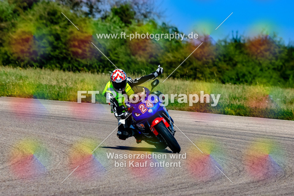 024-3281 | Hier findet Ihr Bilder von Touristenfahrten auf der Nürburgring Nordschleife oder von anderen Veranstaltungen die ich besucht habe. Viel Spass beim Durch Schauen 