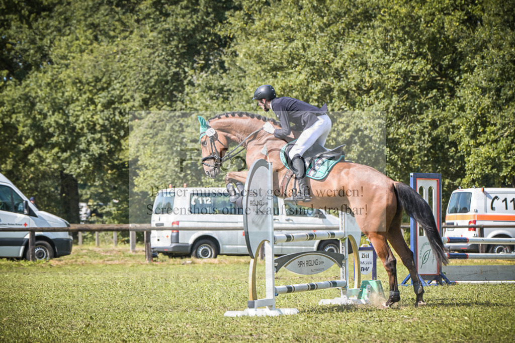 DOS_0776 | Entdecke hochwertige Reitturnierfotos von Foto Oger. Professionell, emotional und authentisch – jetzt Lieblingsmomente im Shop bestellen.Deutschlandweite Turnierfotografie. - Realisiert mit Pictrs.com