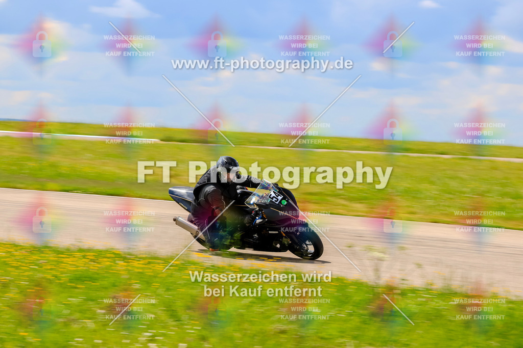 MotoTeam-0480 | Hier findet Ihr Bilder von Touristenfahrten auf der Nürburgring Nordschleife oder von anderen Veranstaltungen die ich besucht habe. Viel Spass beim Durch Schauen 