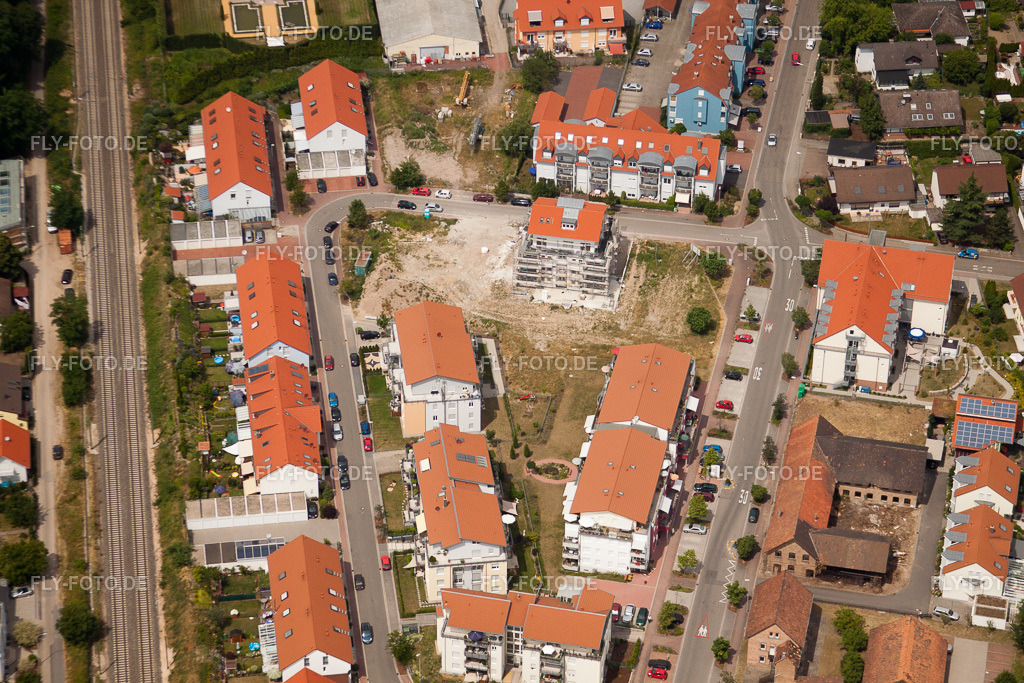 Jockgrim, Ludowiciring | Luftbild: Jockgrim, Ludowiciring in Jockgrim im Bundesland Rheinland-Pfalz in Deutschland. Foto: IMG_29724.jpg vom 02.07.2010 durch Werner Riehm/FLY-FOTO.de - Realisiert mit Pictrs.com