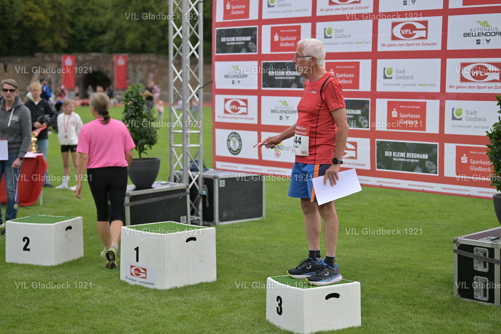 2026-08-23_Sparkassenlauf_Siegerehr_KH_00057 | Die Fotografen - Realisiert mit Pictrs.com