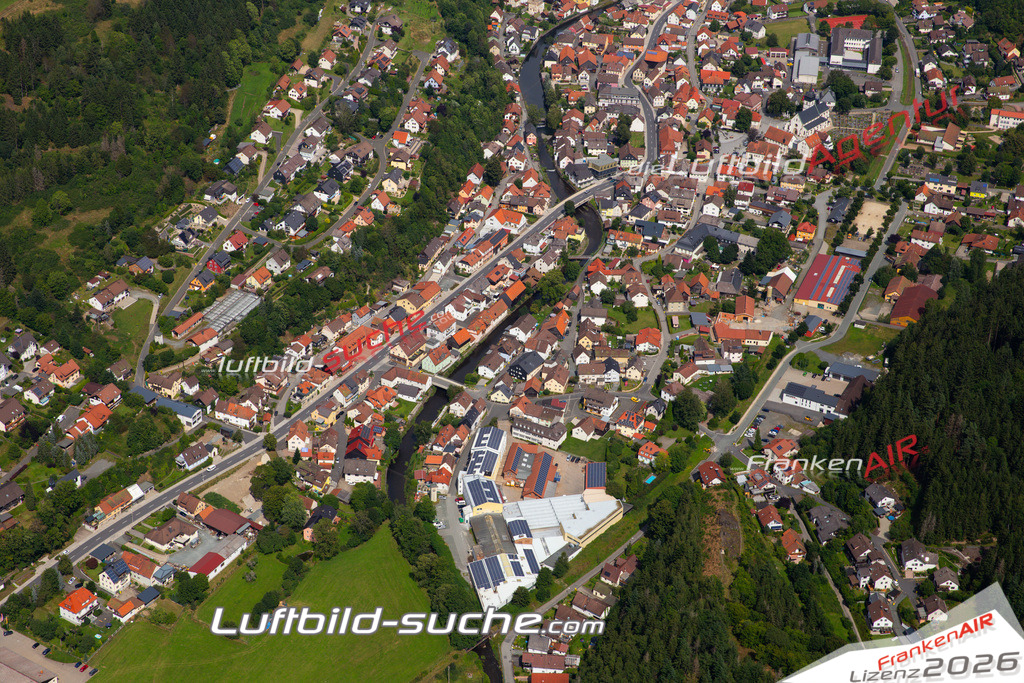 Aktuelles Luftbild von  Steinwiesen Kauf mit Lizenz / Bildrechten möglich- Die Luftaufnahme wurde 2021 mittels UL-Flugzeug erstellt ( keine Drohne ) - hochauflösende Kamera-Systeme von  Canon -Beste Qualität - Für grossformatige Ausdrucke geeignet. Die Geschenkidee !