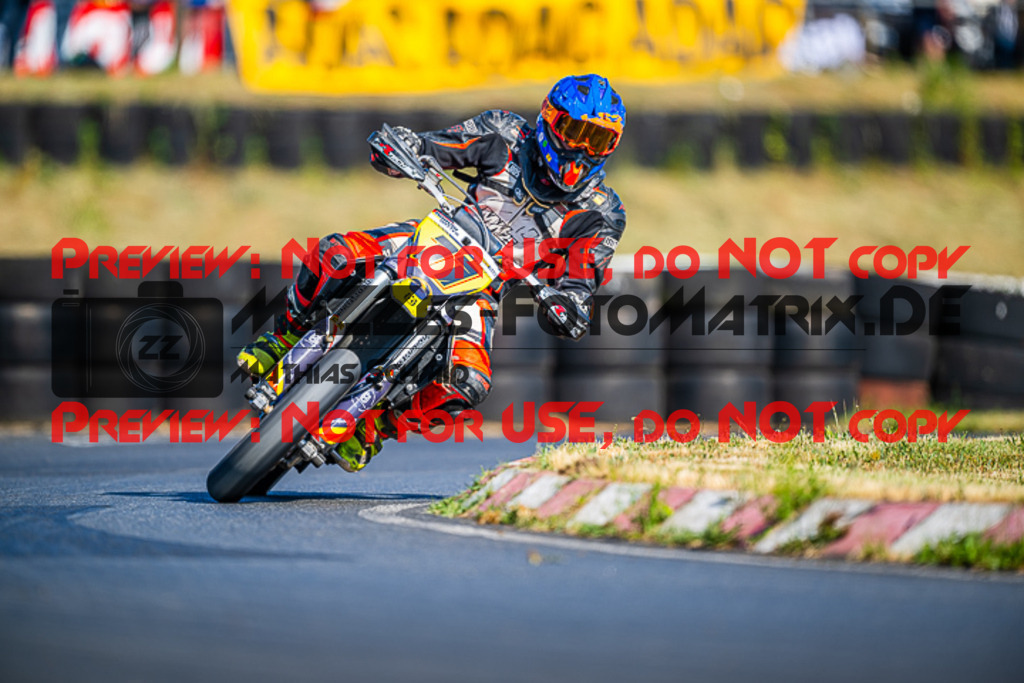 MaZZes_FotoMatrix_220529_5501 | Fotograf Mathias Schmid
Sportfotograf,
Eventfotograf,
Hochzeitsfotograf,
Portraitfotograf