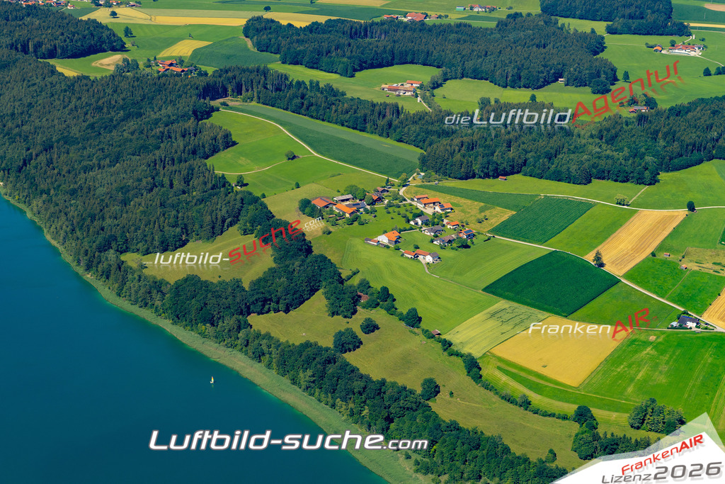 Aktuelles Luftbild von Bicheln Waging am See - Die Luftaufnahme wurde 2022 mittels UL-Flugzeug erstellt ( keine Drohne ) - hochauflösende Kamera-Systeme von  Canon -Beste Qualität - Für grossformatige Ausdrucke geeignet. Die Geschenkidee !